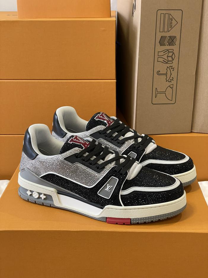 repliche,replica,perfette,siti di,affidabili,migliori siti,dove comprare,1:1,scarpe da ginnastica Versione top delle sneakers Louis Vuiton Trainer per coppia repliche,replica,perfette,siti di,affidabili,migliori siti,dove comprare,1:1,scarpe da ginnastica Versione top delle sneakers Louis Vuiton Trainer per coppia