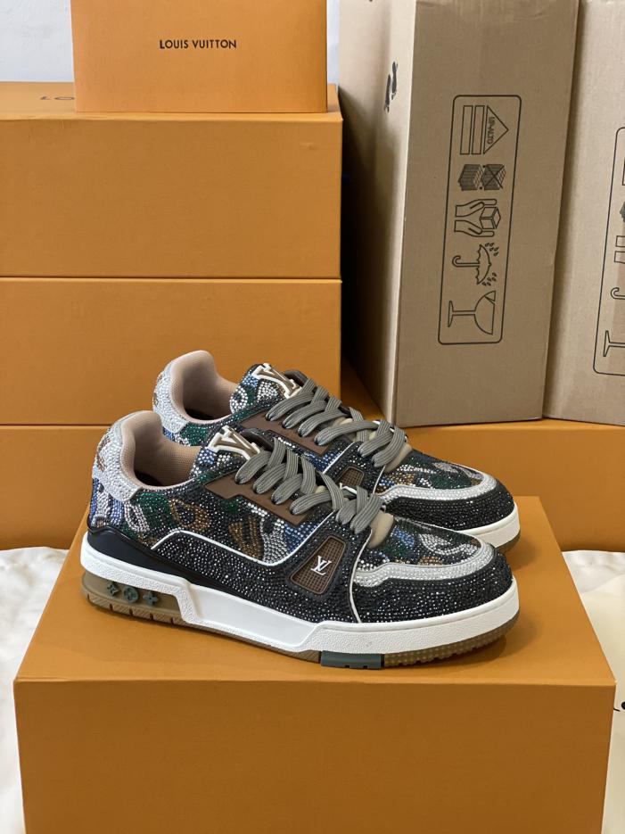 repliche,replica,perfette,siti di,affidabili,migliori siti,dove comprare,1:1,scarpe da ginnastica Versione top delle sneakers Louis Vuiton Trainer per coppia repliche,replica,perfette,siti di,affidabili,migliori siti,dove comprare,1:1,scarpe da ginnastica Versione top delle sneakers Louis Vuiton Trainer per coppia
