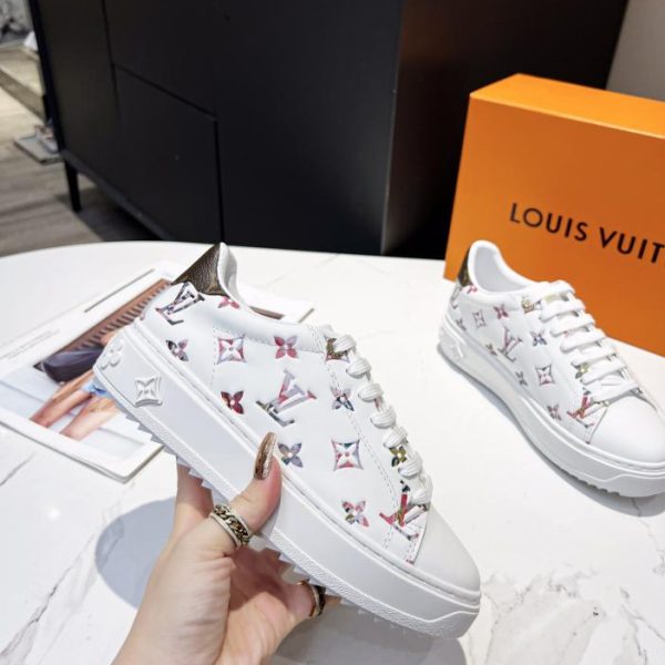 repliche,replica,perfette,siti di,affidabili,migliori siti,dove comprare,1:1,scarpe da ginnastica Scarpe bianche Louis Vuiton Time Out Scarpe da ginnastica Louis Vuiton