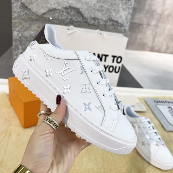 repliche,replica,perfette,siti di,affidabili,migliori siti,dove comprare,1:1,scarpe da ginnastica Scarpe bianche Louis Vuiton Time Out Scarpe da ginnastica Louis Vuiton