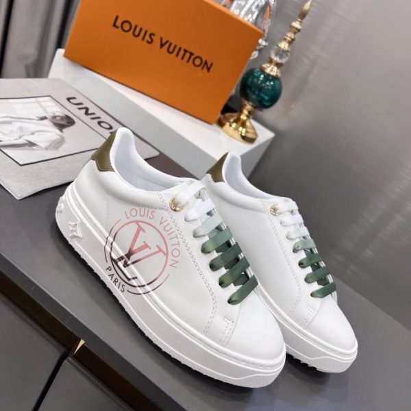 repliche,replica,perfette,siti di,affidabili,migliori siti,dove comprare,1:1,scarpe da ginnastica Le sneakers Louis Vuiton Time Out sono realizzate in pelle stampata