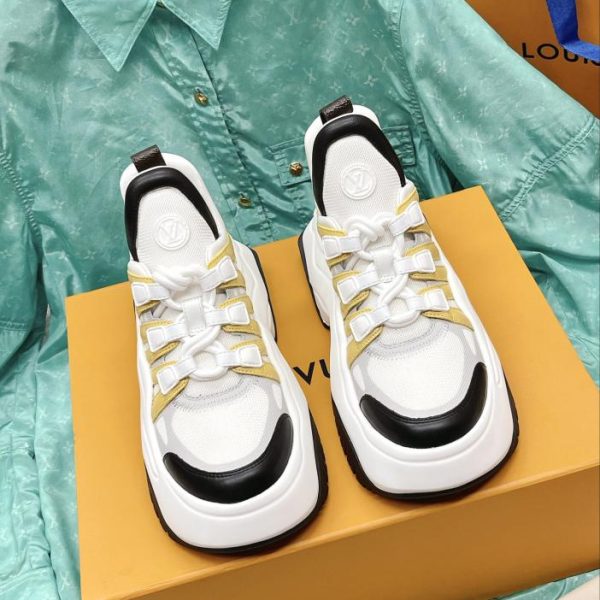 repliche,replica,perfette,siti di,affidabili,migliori siti,dove comprare,1:1,scarpe da ginnastica Le ultime scarpe da papà in passerella di Louis Vuiton