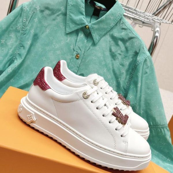 repliche,replica,perfette,siti di,affidabili,migliori siti,dove comprare,1:1,scarpe da ginnastica Sneakers Louis Vuiton contro nuove scarpe bianche con strass lettera