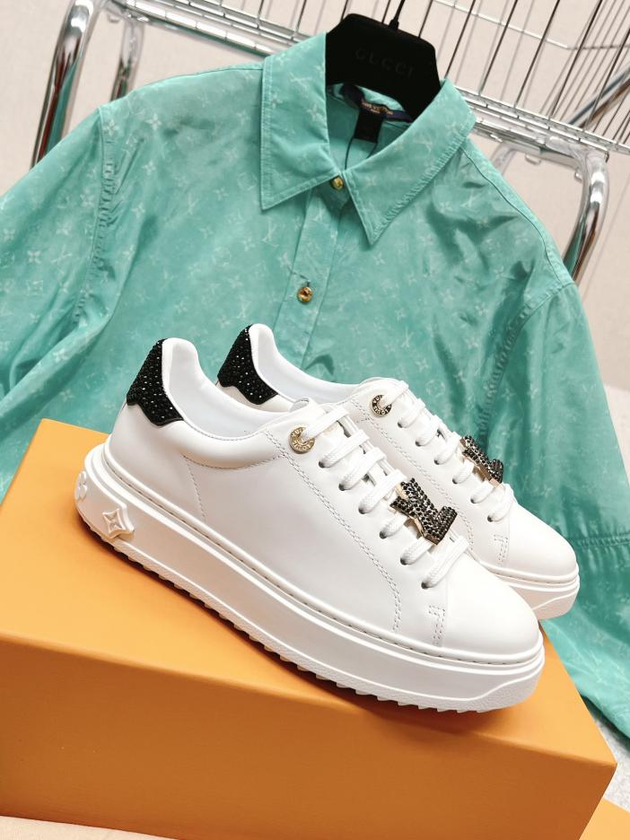 repliche,replica,perfette,siti di,affidabili,migliori siti,dove comprare,1:1,scarpe da ginnastica Sneakers Louis Vuiton contro nuove scarpe bianche con strass lettera repliche,replica,perfette,siti di,affidabili,migliori siti,dove comprare,1:1,scarpe da ginnastica Sneakers Louis Vuiton contro nuove scarpe bianche con strass lettera
