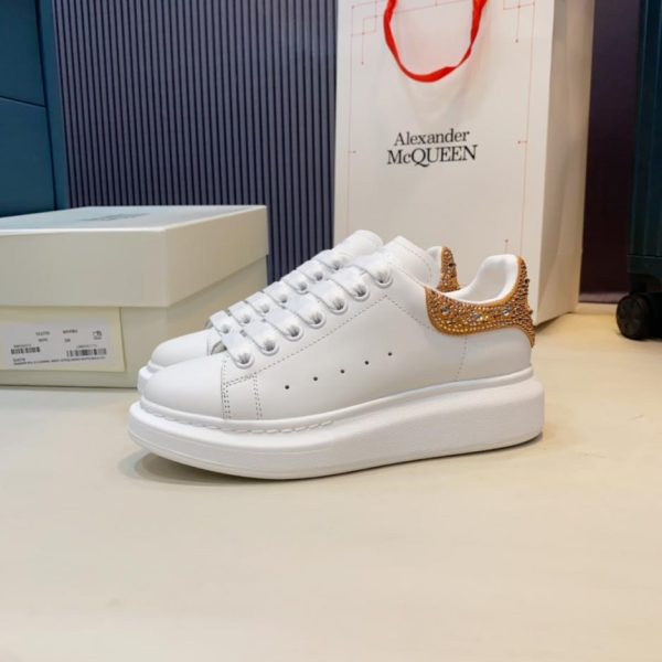 repliche,replica,perfette,siti di,affidabili,migliori siti,dove comprare,1:1,scarpe da ginnastica Alexander McQueen versione top con retro in diamanti