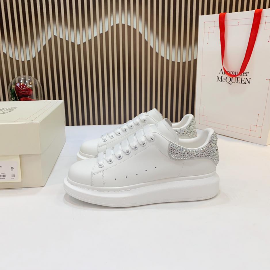 repliche,replica,perfette,siti di,affidabili,migliori siti,dove comprare,1:1,scarpe da ginnastica Versione top di Alexander McQueen repliche,replica,perfette,siti di,affidabili,migliori siti,dove comprare,1:1,scarpe da ginnastica Versione top di Alexander McQueen