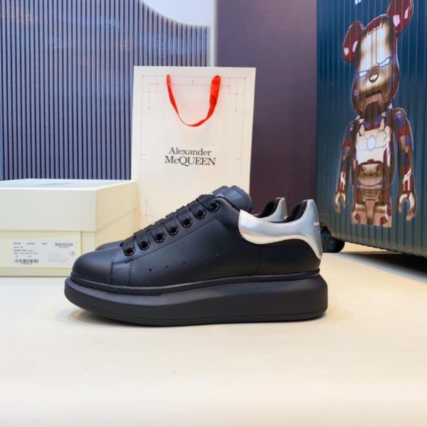 repliche,replica,perfette,siti di,affidabili,migliori siti,dove comprare,1:1,scarpe da ginnastica Versione top di Alexander McQueen