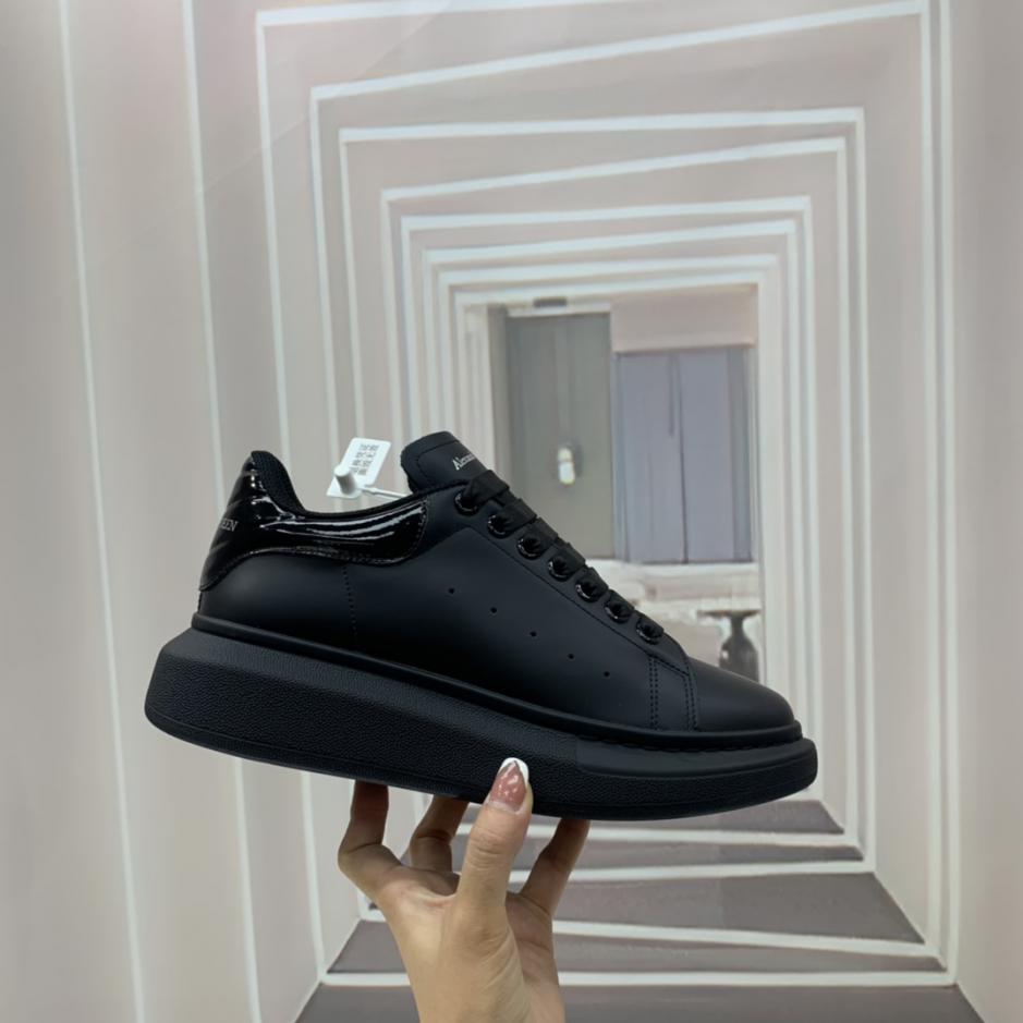repliche,replica,perfette,siti di,affidabili,migliori siti,dove comprare,1:1,scarpe da ginnastica Versione top di Alexander McQueen repliche,replica,perfette,siti di,affidabili,migliori siti,dove comprare,1:1,scarpe da ginnastica Versione top di Alexander McQueen