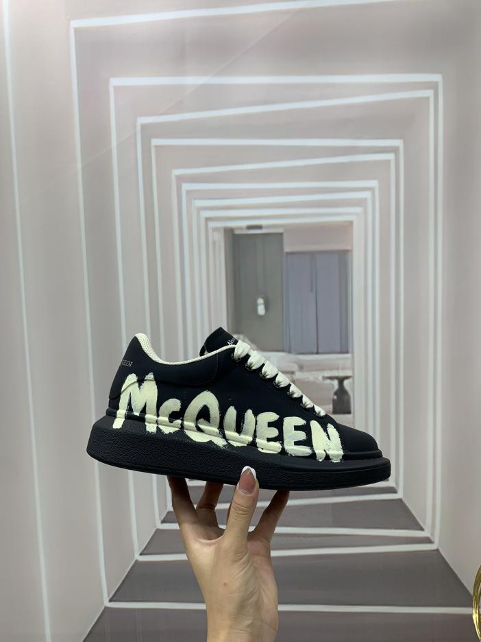 repliche,replica,perfette,siti di,affidabili,migliori siti,dove comprare,1:1,scarpe da ginnastica Versione top di Alexander McQueen repliche,replica,perfette,siti di,affidabili,migliori siti,dove comprare,1:1,scarpe da ginnastica Versione top di Alexander McQueen