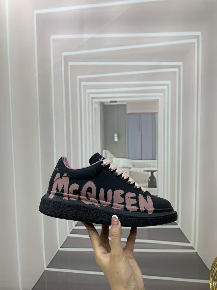 repliche,replica,perfette,siti di,affidabili,migliori siti,dove comprare,1:1,scarpe da ginnastica Versione top di Alexander McQueen repliche,replica,perfette,siti di,affidabili,migliori siti,dove comprare,1:1,scarpe da ginnastica Versione top di Alexander McQueen
