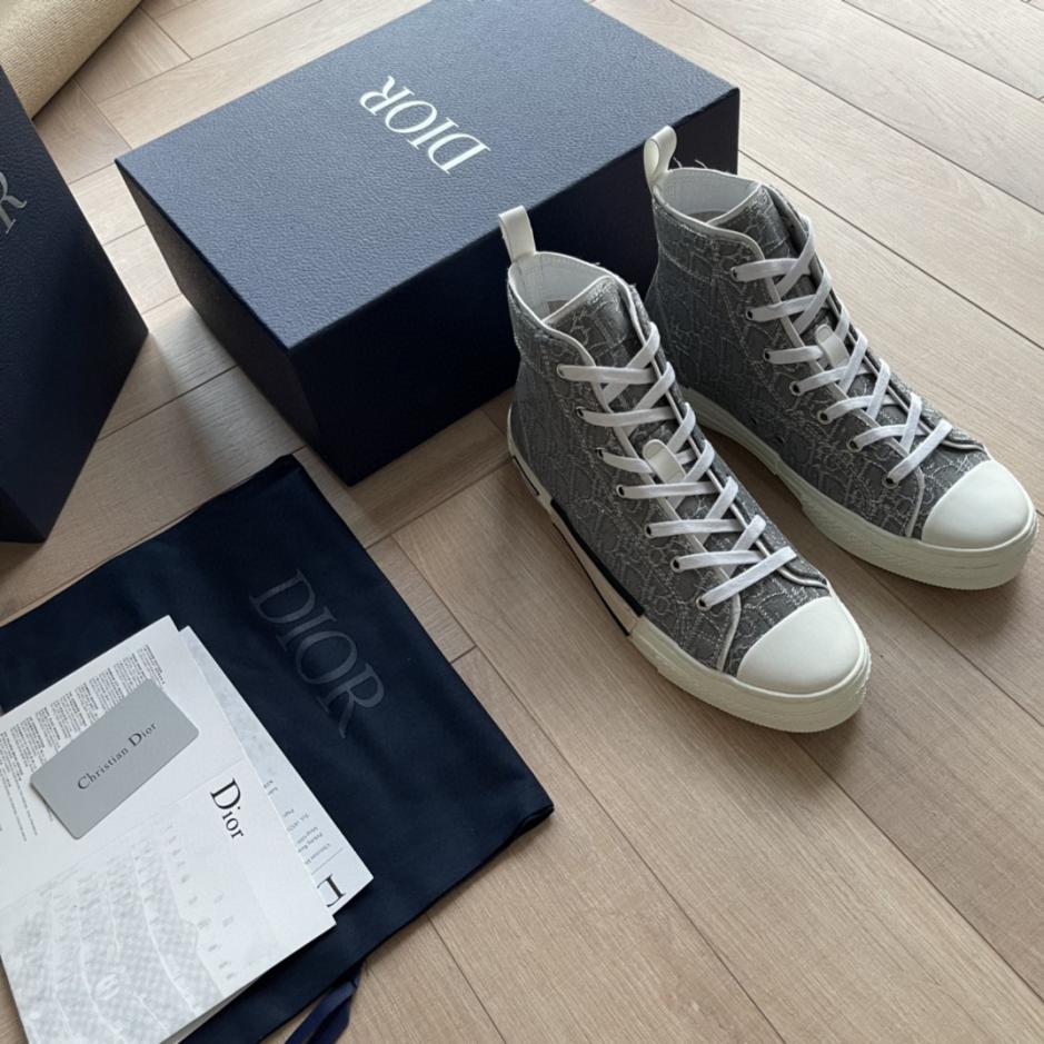 repliche,replica,perfette,siti di,affidabili,migliori siti,dove comprare,1:1,scarpe da ginnastica Le nuove sneakers alte B23 di Dior repliche,replica,perfette,siti di,affidabili,migliori siti,dove comprare,1:1,scarpe da ginnastica Le nuove sneakers alte B23 di Dior