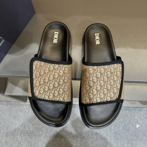 repliche,replica,perfette,siti di,affidabili,migliori siti,dove comprare,1:1,scarpe da ginnastica Nuove pantofole Dior