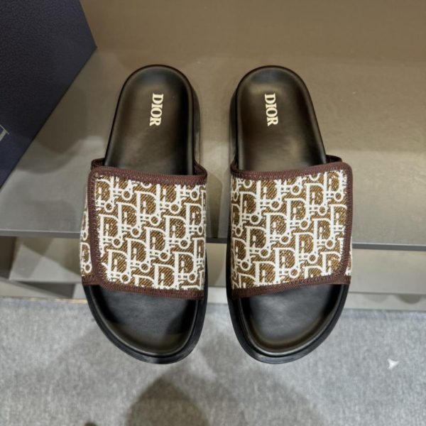 repliche,replica,perfette,siti di,affidabili,migliori siti,dove comprare,1:1,scarpe da ginnastica Nuove pantofole Dior