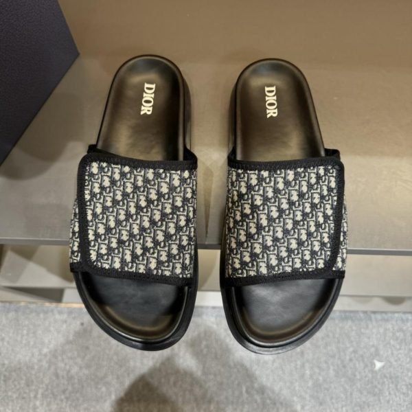 repliche,replica,perfette,siti di,affidabili,migliori siti,dove comprare,1:1,scarpe da ginnastica Nuove pantofole Dior