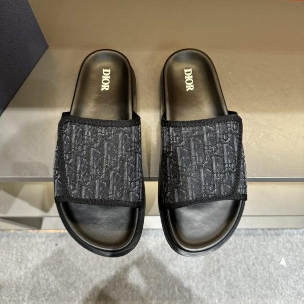 repliche,replica,perfette,siti di,affidabili,migliori siti,dove comprare,1:1,scarpe da ginnastica Nuove pantofole Dior