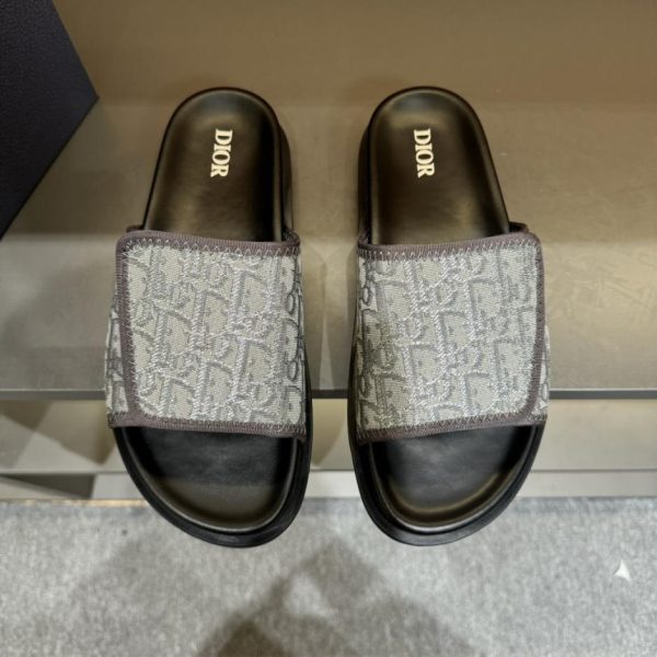 repliche,replica,perfette,siti di,affidabili,migliori siti,dove comprare,1:1,scarpe da ginnastica Nuove pantofole Dior