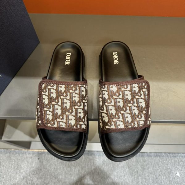 repliche,replica,perfette,siti di,affidabili,migliori siti,dove comprare,1:1,scarpe da ginnastica Nuove pantofole Dior