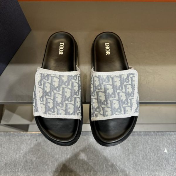 repliche,replica,perfette,siti di,affidabili,migliori siti,dove comprare,1:1,scarpe da ginnastica Nuove pantofole Dior