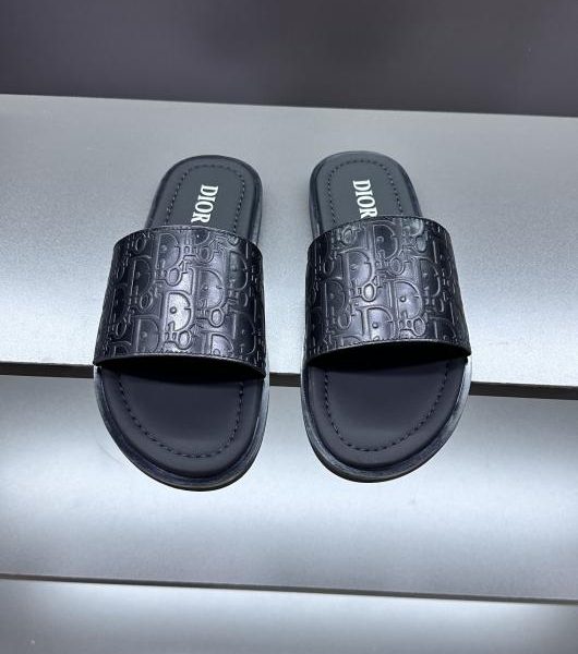 repliche,replica,perfette,siti di,affidabili,migliori siti,dove comprare,1:1,scarpe da ginnastica Nuove ciabatte da uomo Dior