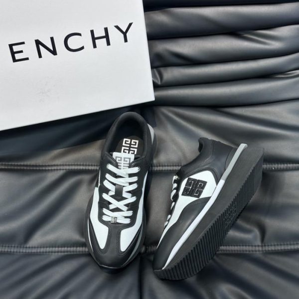 GIVENCHY sneakers casual con suola spessa