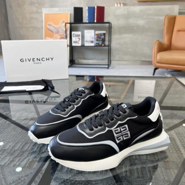 repliche,replica,perfette,siti di,affidabili,migliori siti,dove comprare,1:1,scarpe da ginnastica GIVENCHY contro il nuovo stile