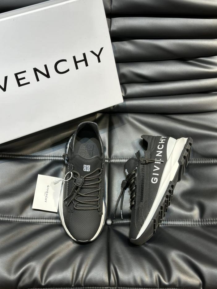 repliche,replica,perfette,siti di,affidabili,migliori siti,dove comprare,1:1,scarpe da ginnastica Sneaker da jogging basse GIVENCHY repliche,replica,perfette,siti di,affidabili,migliori siti,dove comprare,1:1,scarpe da ginnastica Sneaker da jogging basse GIVENCHY