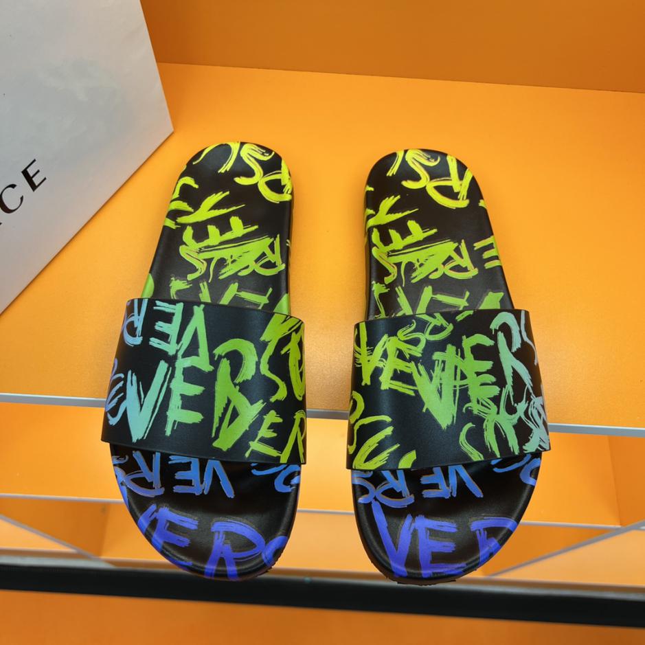repliche,replica,perfette,siti di,affidabili,migliori siti,dove comprare,1:1,scarpe da ginnastica Ciabatte VERSACE primaverili ed estive da uomo