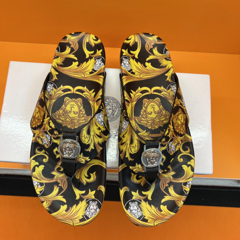 repliche,replica,perfette,siti di,affidabili,migliori siti,dove comprare,1:1,scarpe da ginnastica Ciabatte VERSACE primaverili ed estive da uomo
