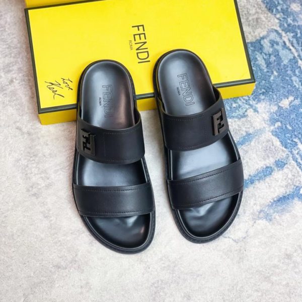 repliche,replica,perfette,siti di,affidabili,migliori siti,dove comprare,1:1,scarpe da ginnastica Pantofole estive FENDI