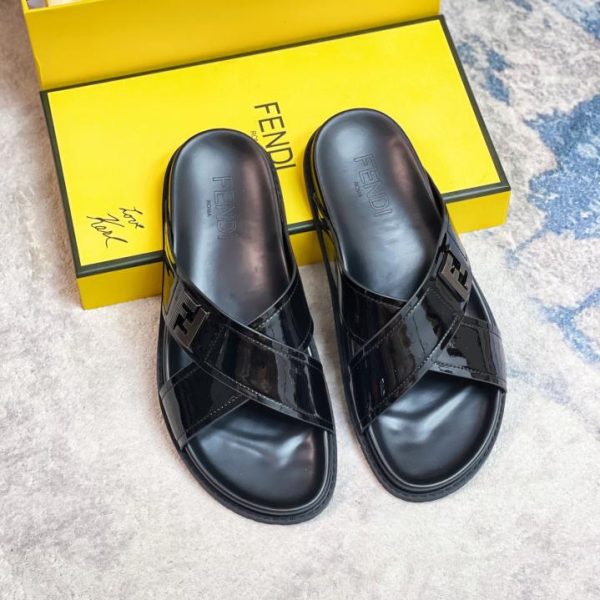 repliche,replica,perfette,siti di,affidabili,migliori siti,dove comprare,1:1,scarpe da ginnastica Pantofole estive FENDI