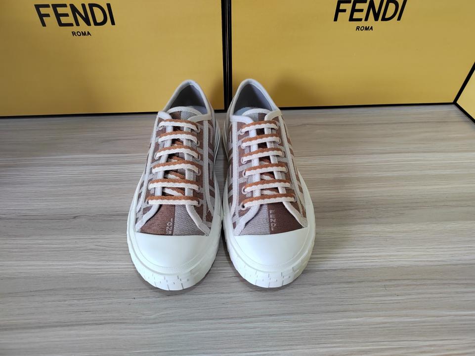 repliche,replica,perfette,siti di,affidabili,migliori siti,dove comprare,1:1,scarpe da ginnastica Scarpe da ginnastica Fendi Domino