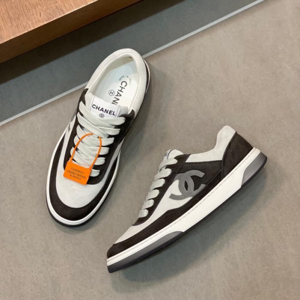 Chanel nuove scarpe sportive primaverili ed estive