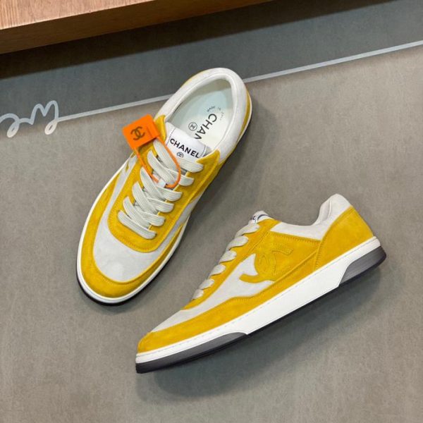 Chanel nuove scarpe sportive primaverili ed estive