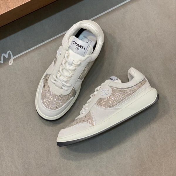 Chanel nuove scarpe sportive primaverili ed estive