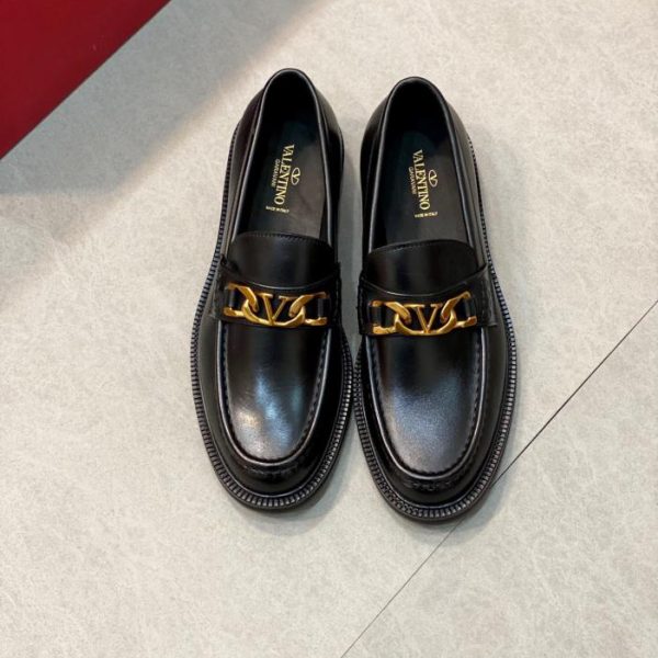 repliche,replica,perfette,siti di,affidabili,migliori siti,dove comprare,1:1,scarpe da ginnastica Gli ultimi mocassini in pelle di vacchetta di Valentino