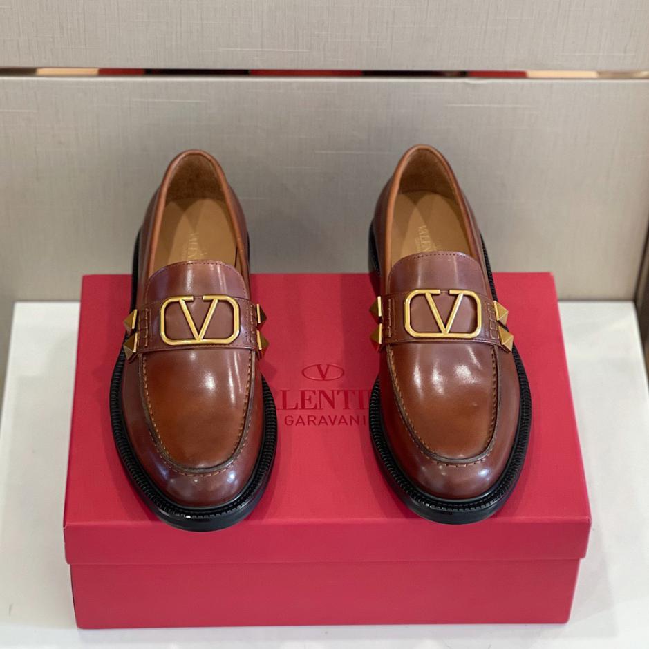 repliche,replica,perfette,siti di,affidabili,migliori siti,dove comprare,1:1,scarpe da ginnastica Gli ultimi mocassini in pelle di vacchetta di Valentino repliche,replica,perfette,siti di,affidabili,migliori siti,dove comprare,1:1,scarpe da ginnastica Gli ultimi mocassini in pelle di vacchetta di Valentino