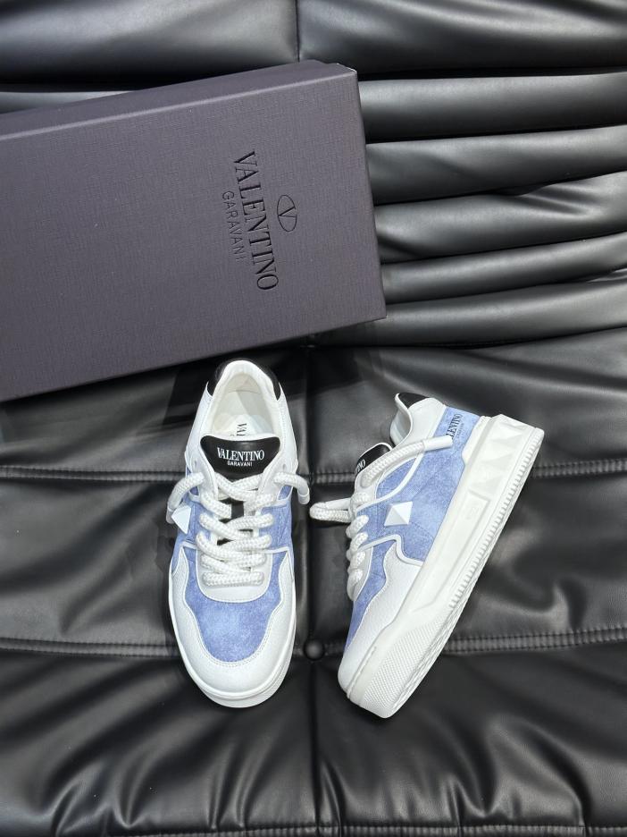 repliche,replica,perfette,siti di,affidabili,migliori siti,dove comprare,1:1,scarpe da ginnastica Valentino sneakers con suola spessa con un borchia repliche,replica,perfette,siti di,affidabili,migliori siti,dove comprare,1:1,scarpe da ginnastica Valentino sneakers con suola spessa con un borchia