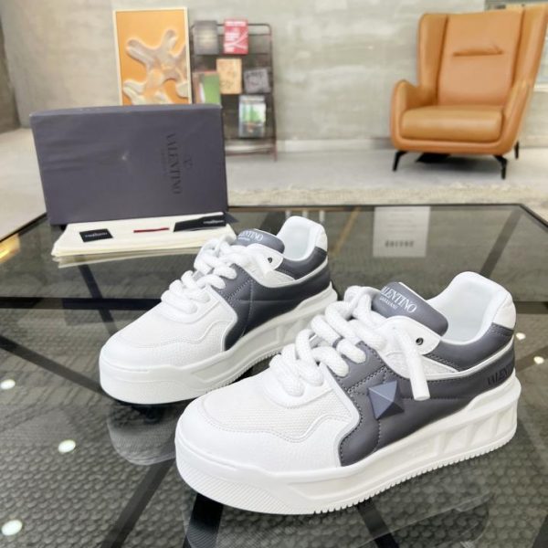 repliche,replica,perfette,siti di,affidabili,migliori siti,dove comprare,1:1,scarpe da ginnastica Scarpe da ginnastica di Valentino