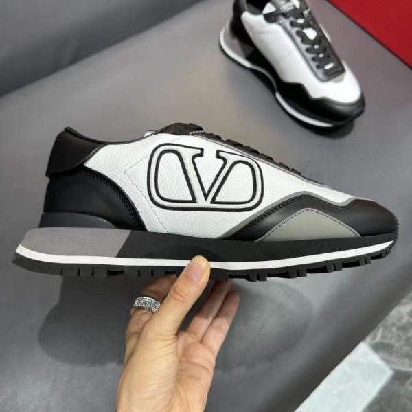 repliche,replica,perfette,siti di,affidabili,migliori siti,dove comprare,1:1,scarpe da ginnastica Ultimo modello Valentino