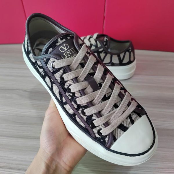 Valentino nuove scarpe in tela ricamata con suola spessa