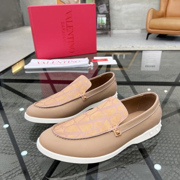 Scarpe slip-on casual di Valentino