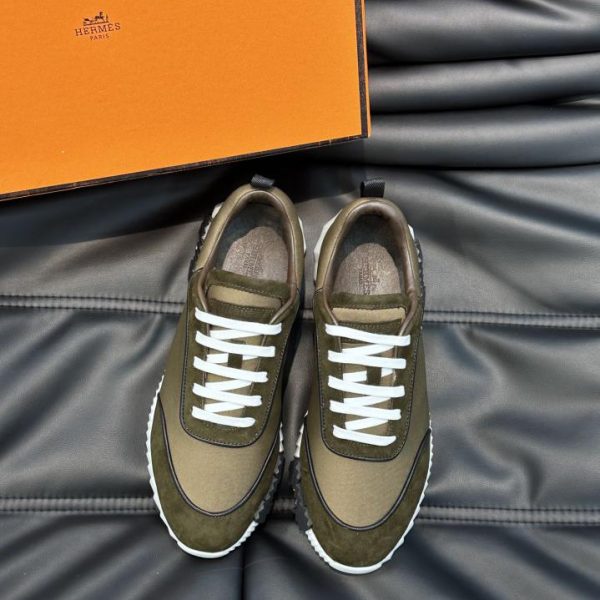 repliche,replica,perfette,siti di,affidabili,migliori siti,dove comprare,1:1,scarpe da ginnastica Hermes contro le nuove scarpe da ginnastica