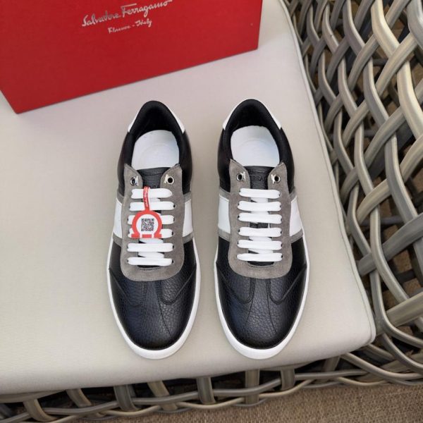 Scarpe casual retrò di Ferragamo