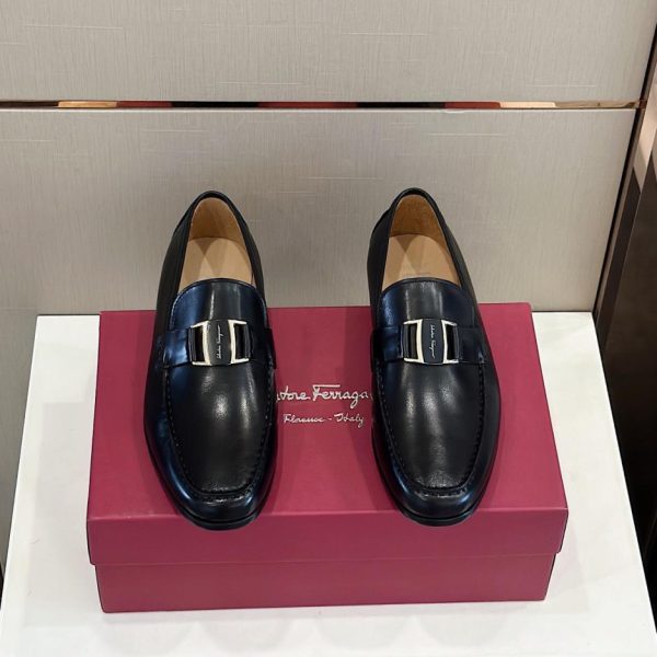 repliche,replica,perfette,siti di,affidabili,migliori siti,dove comprare,1:1,scarpe da ginnastica Ferragamo scarpe eleganti scarpe casual in pelle