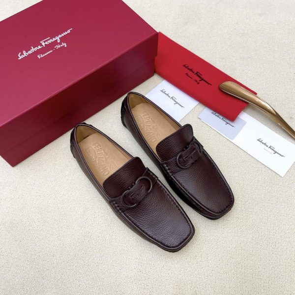 repliche,replica,perfette,siti di,affidabili,migliori siti,dove comprare,1:1,scarpe da ginnastica Lanciato il nuovo modello Ferragamo