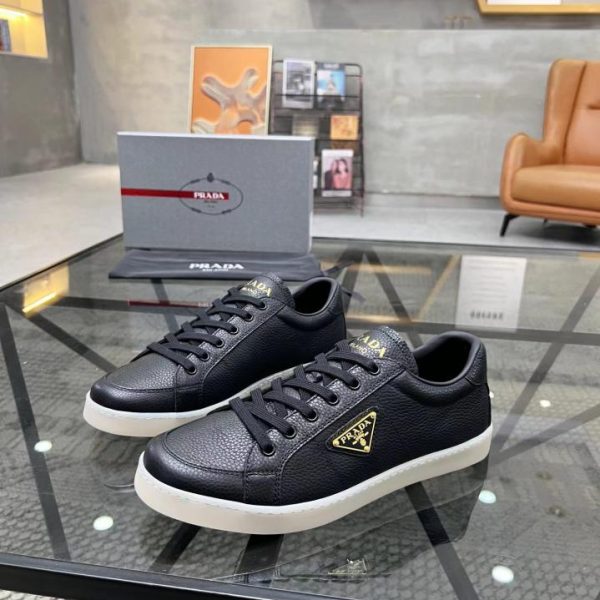Scarpe da ginnastica da uomo in pelle Prada