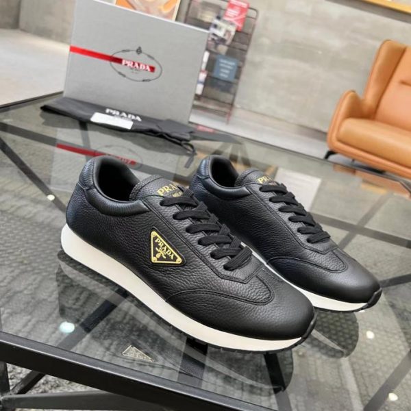 Scarpe da ginnastica da uomo in pelle Prada