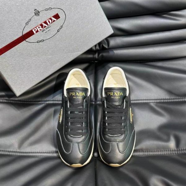 Scarpe da ginnastica da uomo in pelle Prada