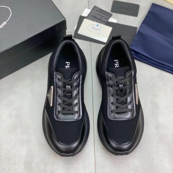 Scarpe da ginnastica da uomo in pelle Prada