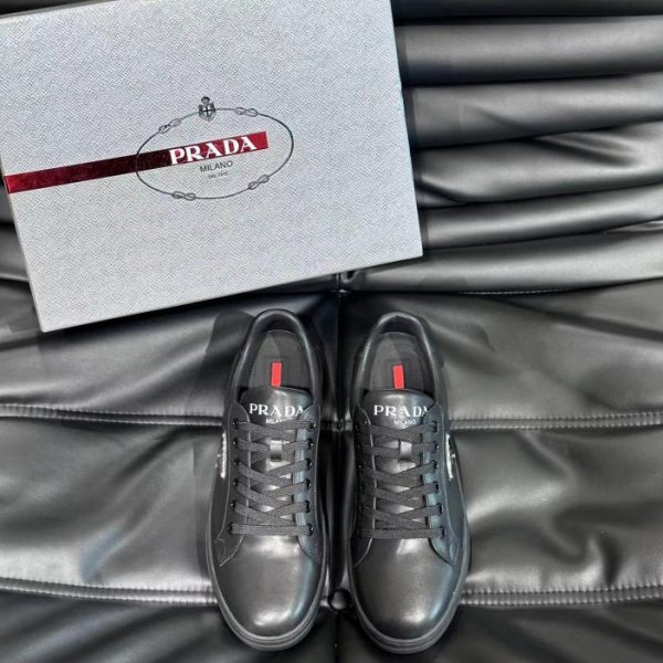 Scarpe da ginnastica da uomo in pelle Prada